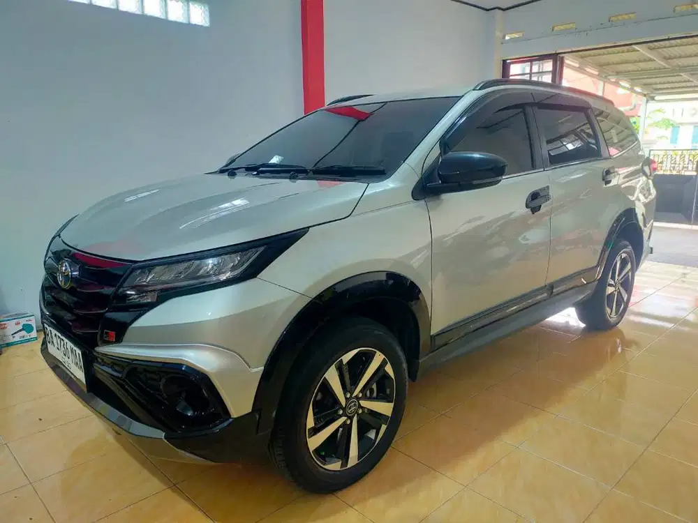 Toyota Rush Gr Sport Matic AT