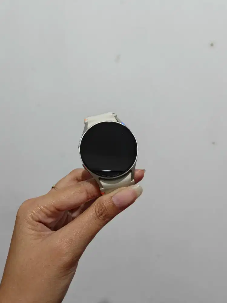 Samsung Galaxy Watch 7 40mm SEIN Unit Only