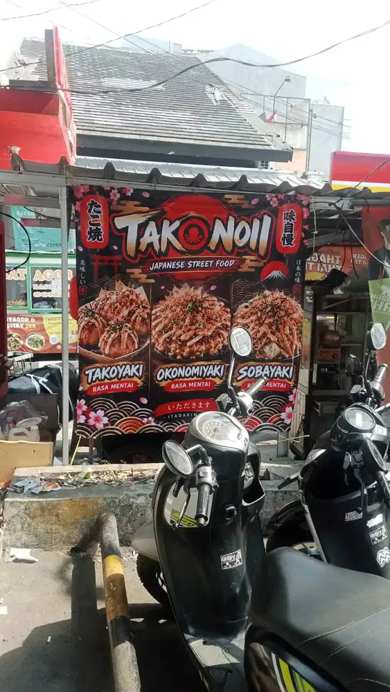 Dibutuhkan untuk berjualan takoyaki