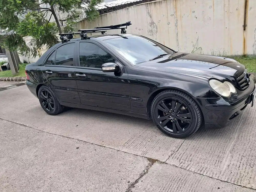 Mercedes-Benz C180 2002 Bensin