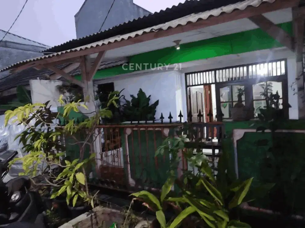 Di Jual Rumah Pinggir Jalan  Besar Di Perumnas Wisma Asri Bekasi