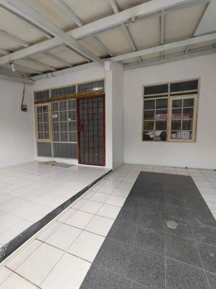 Dijual Rumah Siap Huni di Taman Kopo Indah TKI 2