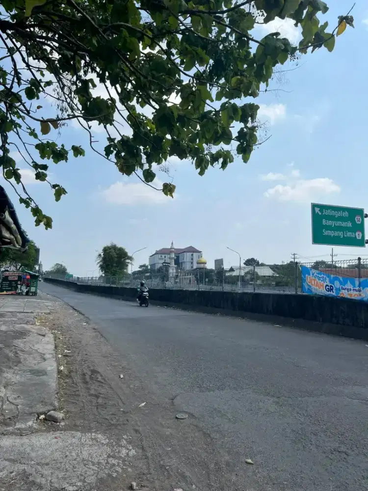 Murah dijual cepat tanah strategis cocok untuk usaha atau kantor