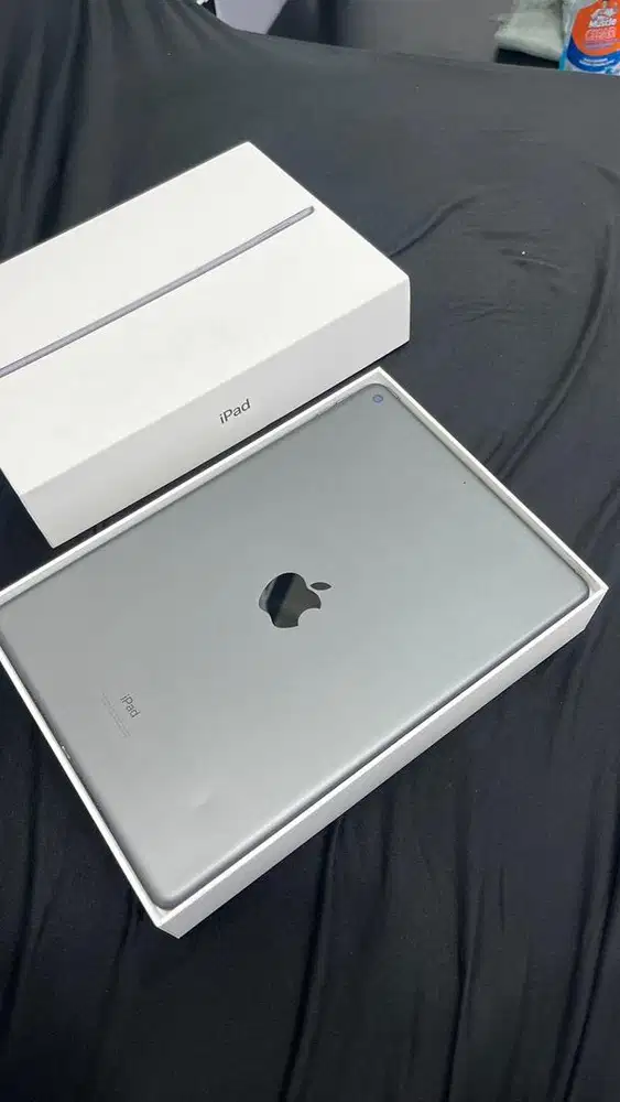 iPad Generasi ke-9 64 gb ORIGINAL