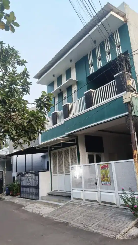Dijual rumah strategis ditengah kota