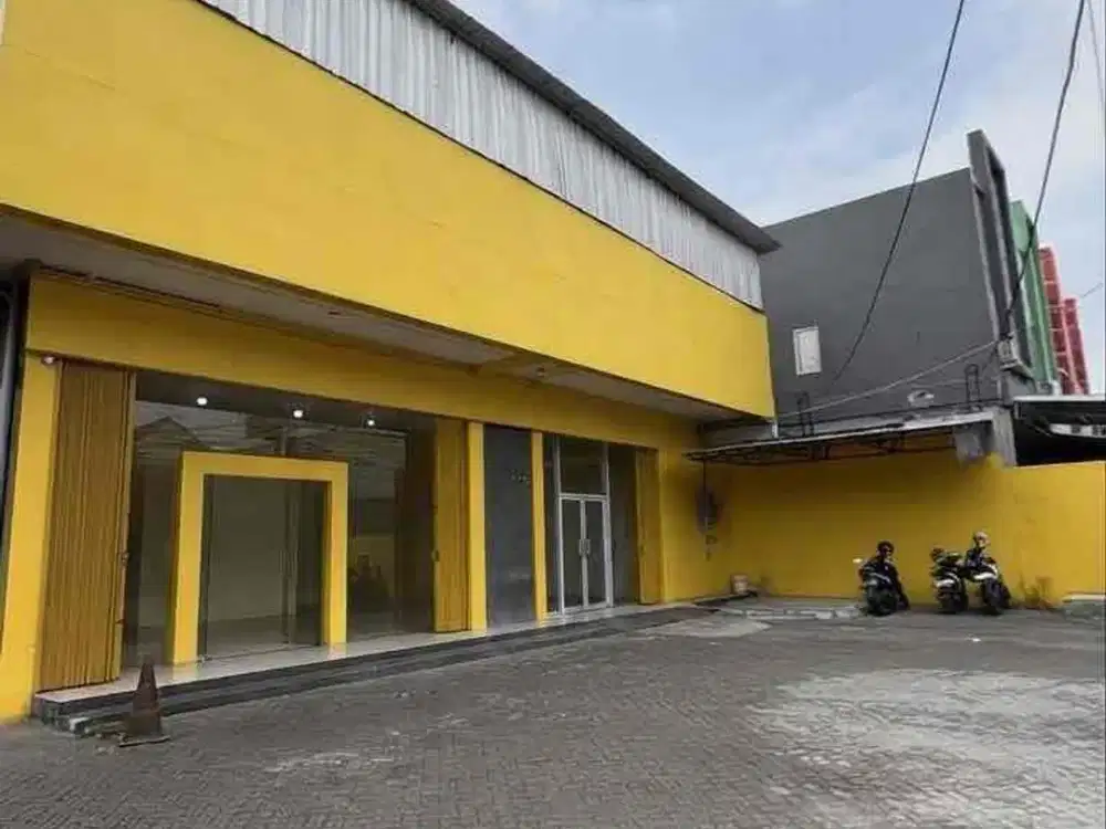 Dijual ruang usaha area komersial dekat pintu tol Gayamsari Semarang