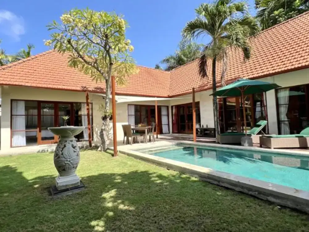 VILLA BALINESE STYLE DEKAT PANTAI SANUR DENPASAR