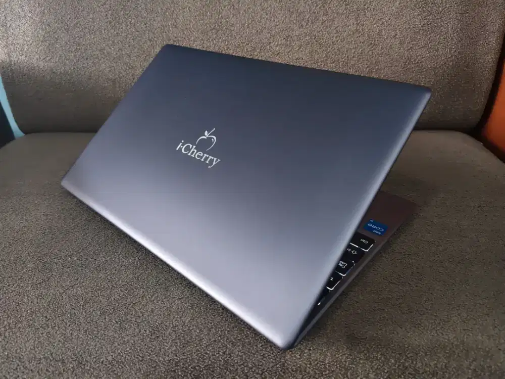 Laptop I Cherry
