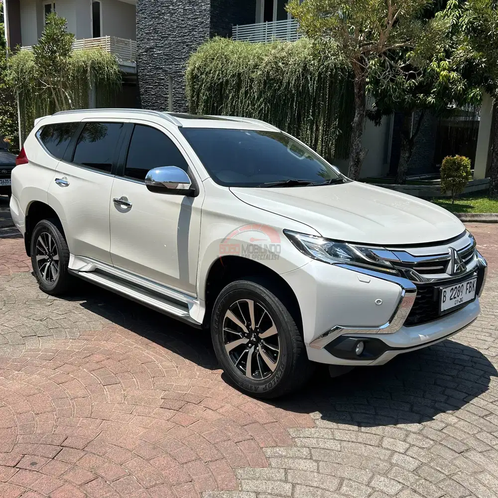 PAJERO DAKAR 2.4 AT 2017 PUTIH PEMAKAIAN 2018 KREDIT MURAH