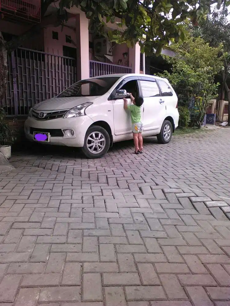 Toyota Avanza 2012 Bensin