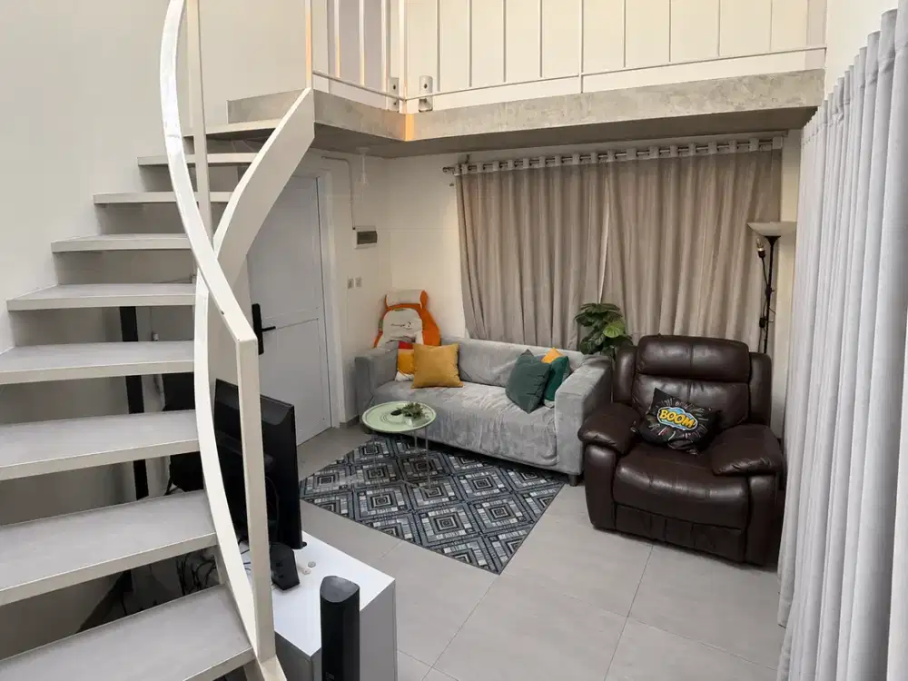 Rumah Luas 320M2 Full Furnished di Kawasan Kreo Tangerang