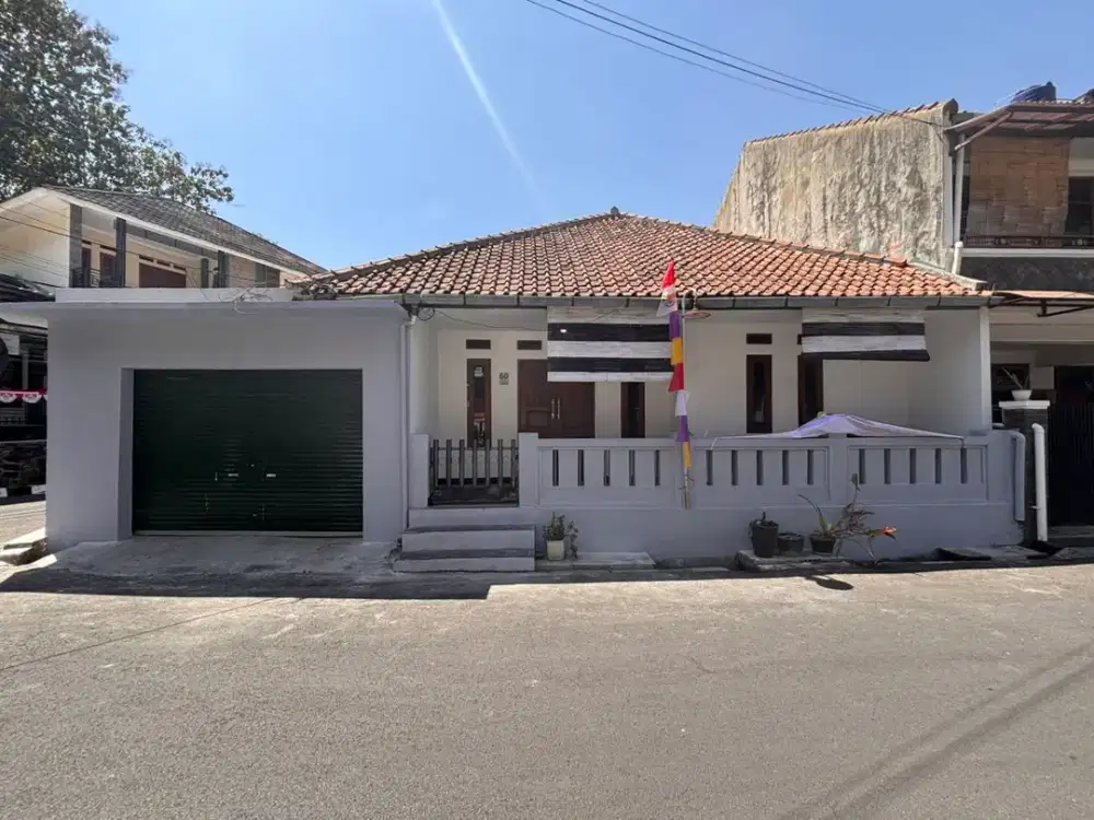 DIJUAL CEPAT RUMAH DI BANDUNG TIMUR DEKAT KANTOR PU