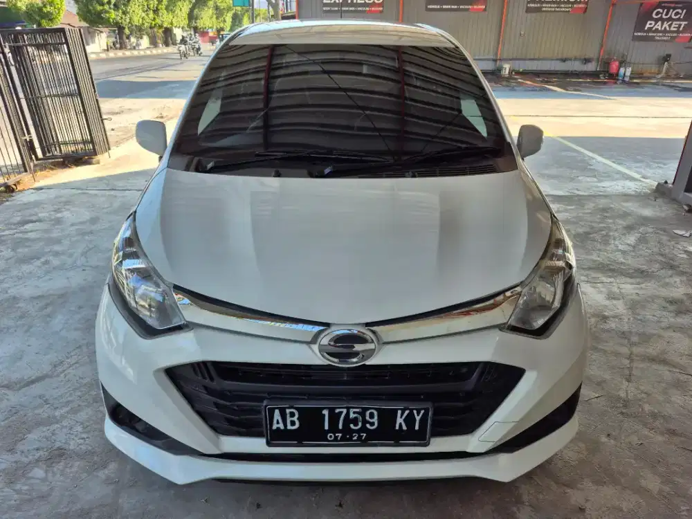 Jual Sigra M Putih 2017