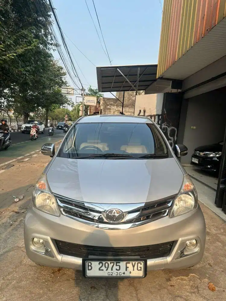 Toyota Avanza G AT 2015