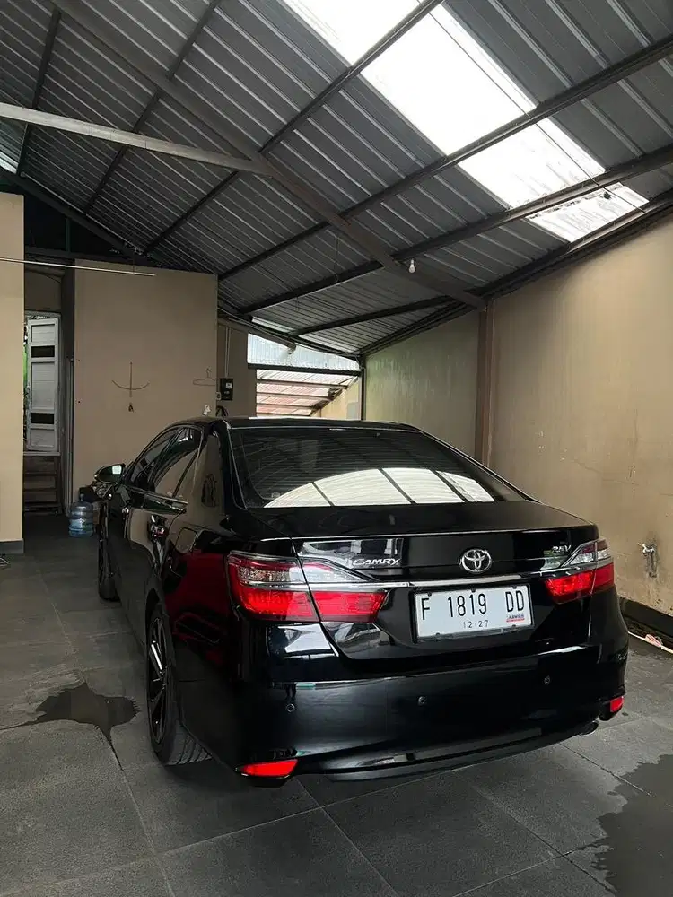 Dijual Toyota Camry 2.5 V AT