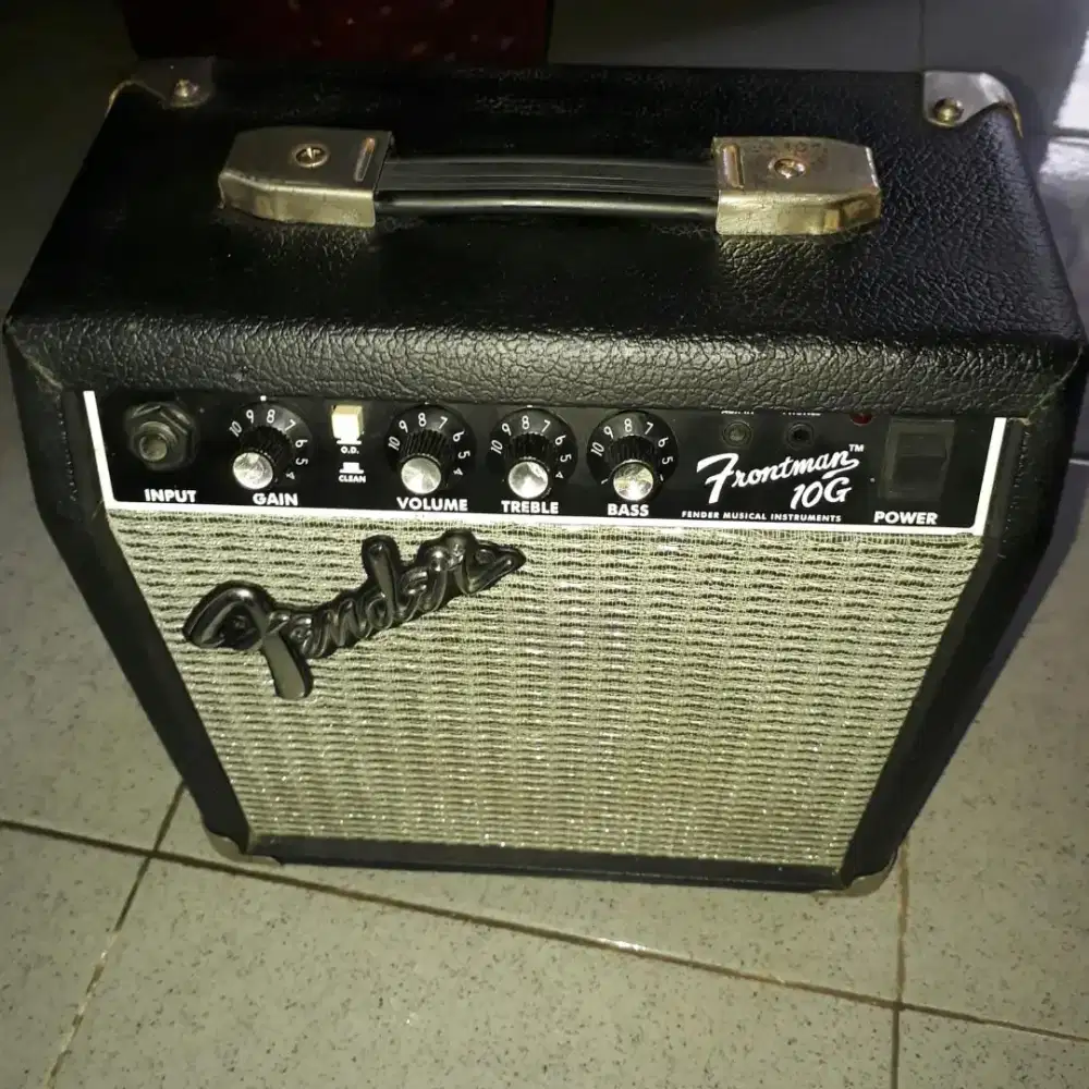 Speaker gitar Fender Frontman 10G