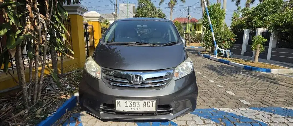 FREED PSD E 2012 ISTIMEWA