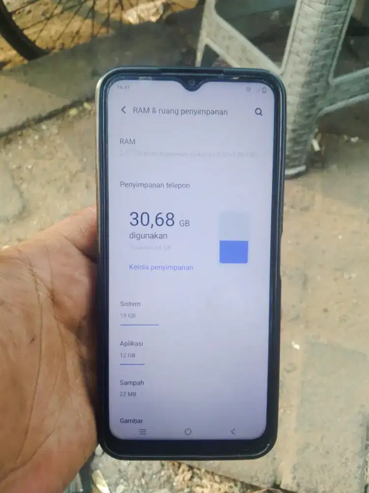 Vivo y21 4+1 internal 64 minus pemakai