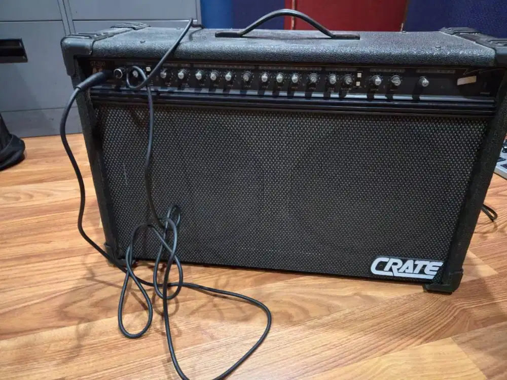 Amplifier Gitar Hybrid (Tube/MOSFET) bermerek Crate GT-200