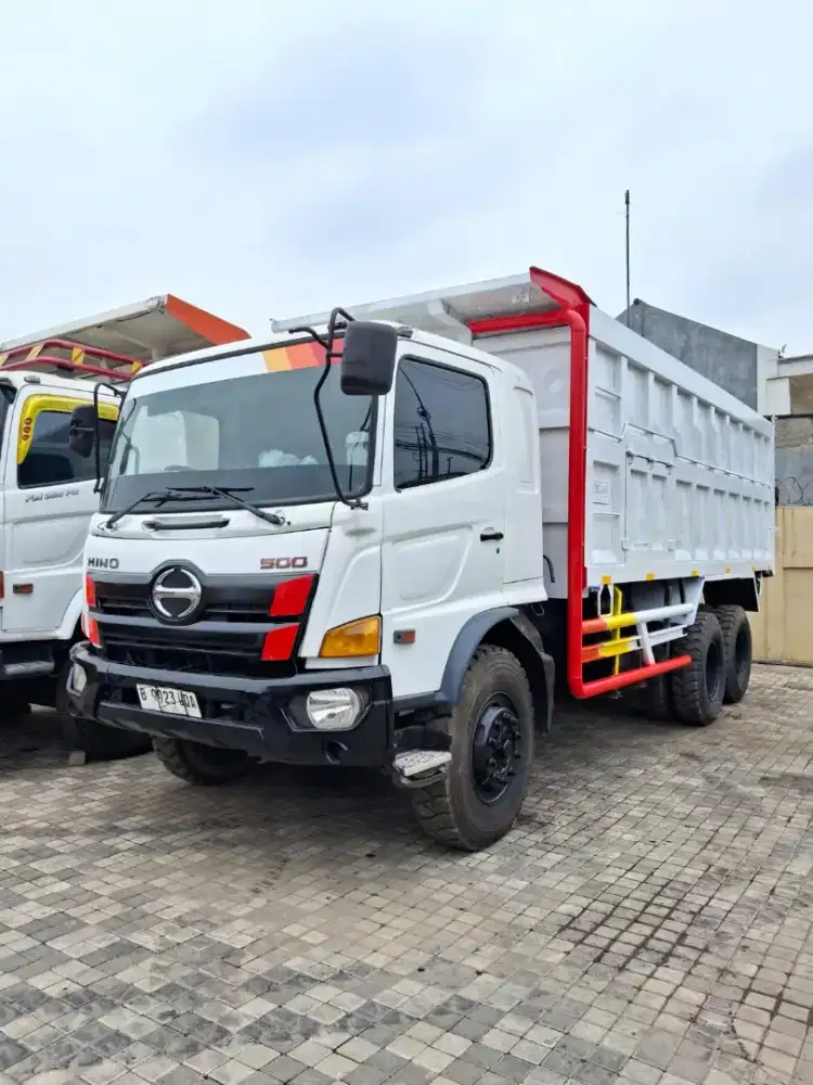DUMP TRUK HINO 500 FM 260 JD