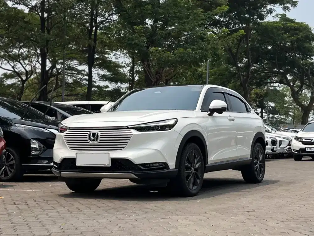 LOW KM 22RB !! HONDA NEW HRV 1.5 SE AT MATIC 2023 PUTIH