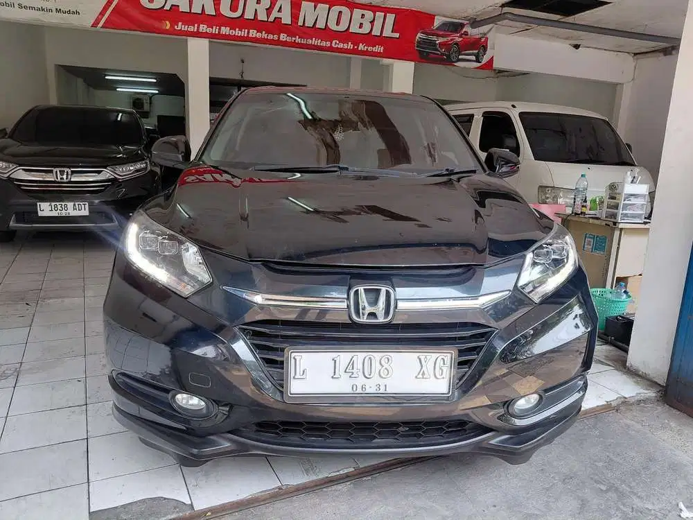 Honda HR-V  1.8 Prestige Jbl Edition matic2016 Bensin