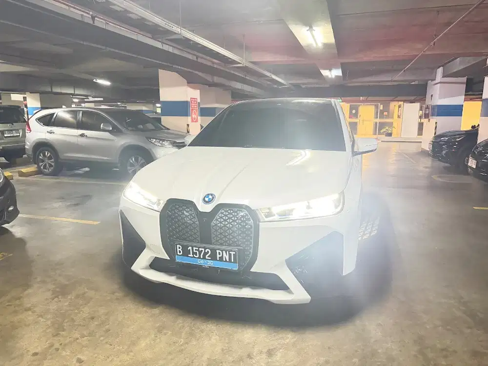 BMW IX 50 (BUKAN 40)
