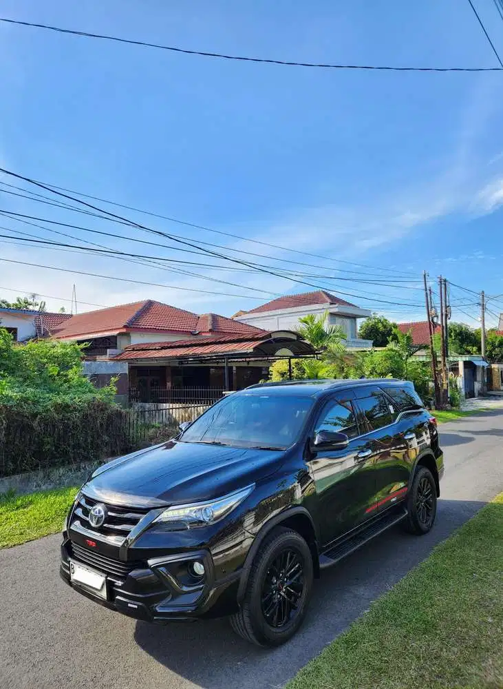 Toyota Fortuner VRZ TRD 2.4 Tahun 2020 A/T