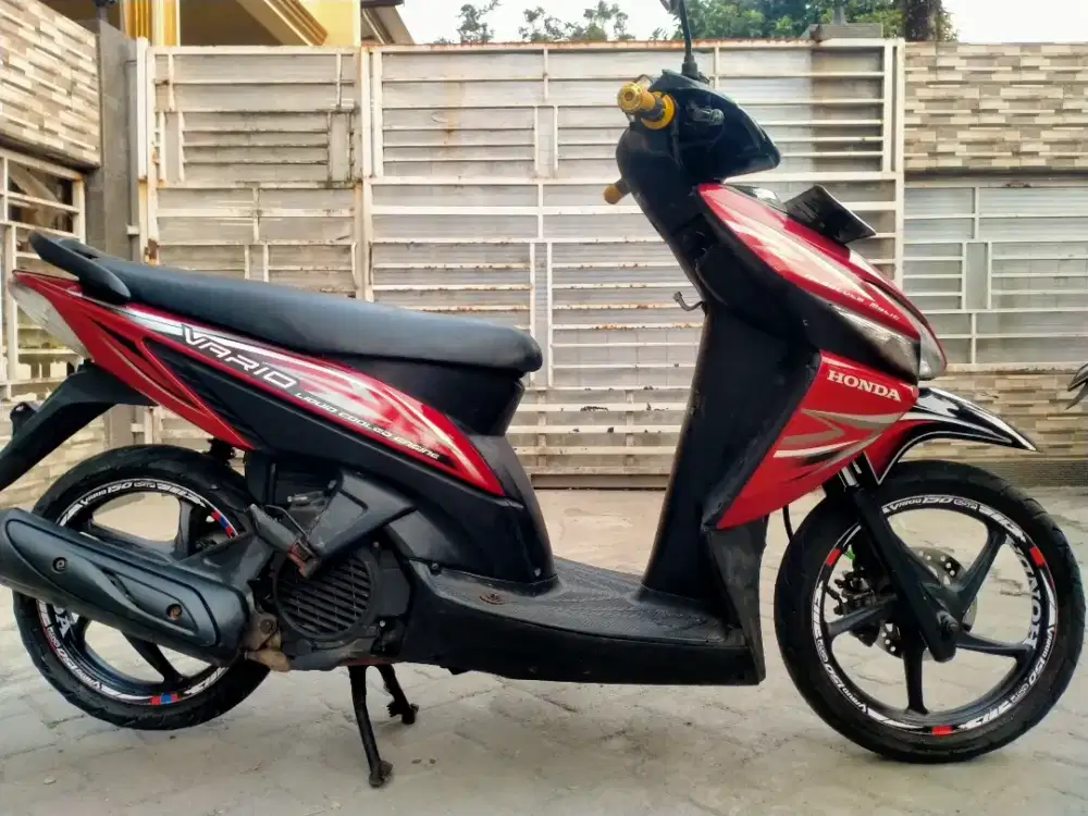 Honda Vario lengkap motor sehat walafiat keterangan detail