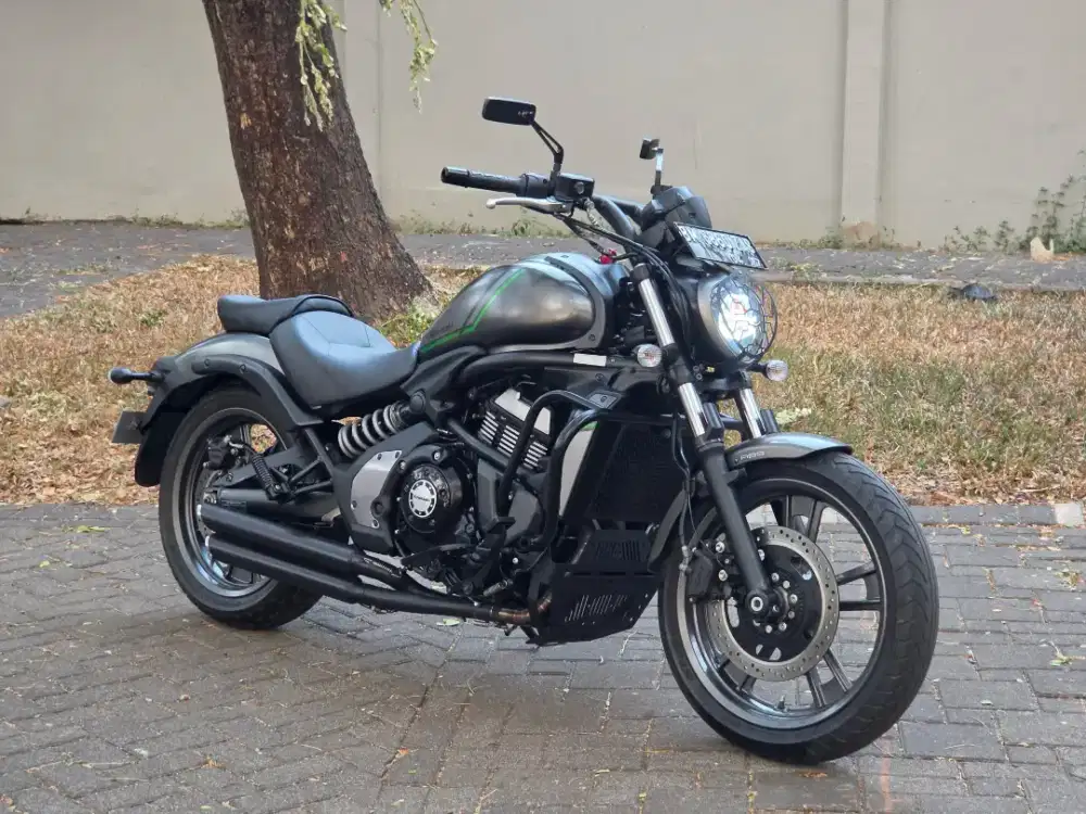 Moge Cruiser Kawasaki Vulcan 650 S th 2022 Pmk Km900an Perak Like New