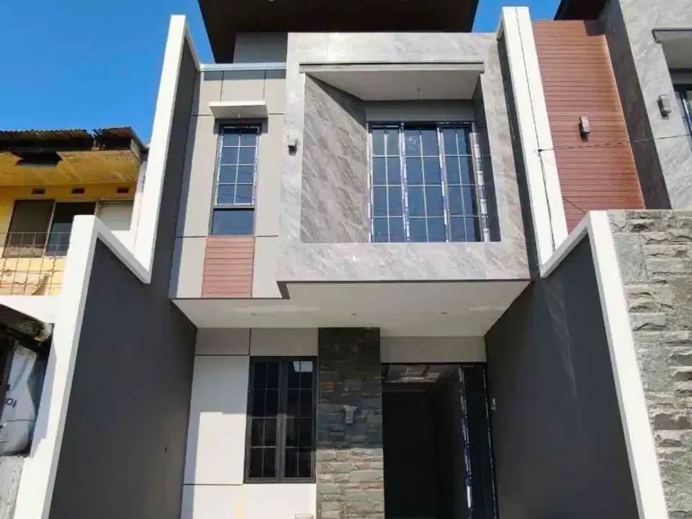 Baru Gress‼Rumah Manyar  Jarang Ada