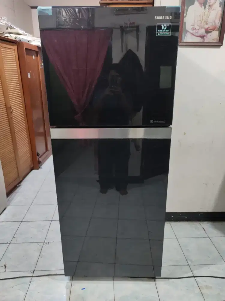 Kulkas 2 pintu jumbo merk Samsung smart inverter