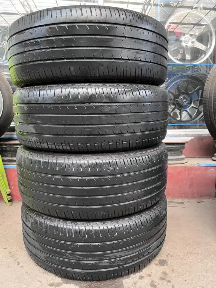 Ban Goodyear 235/55 R17 tahun 2021 4pcs