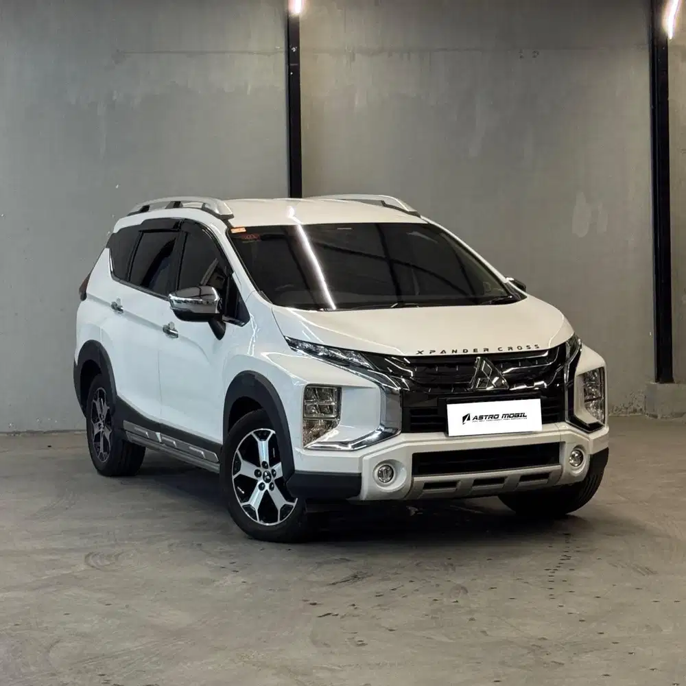 XPANDER CROSS 2022 / 2021 Matic Bagus Murah Kredit Bekas Surabaya Tgn1