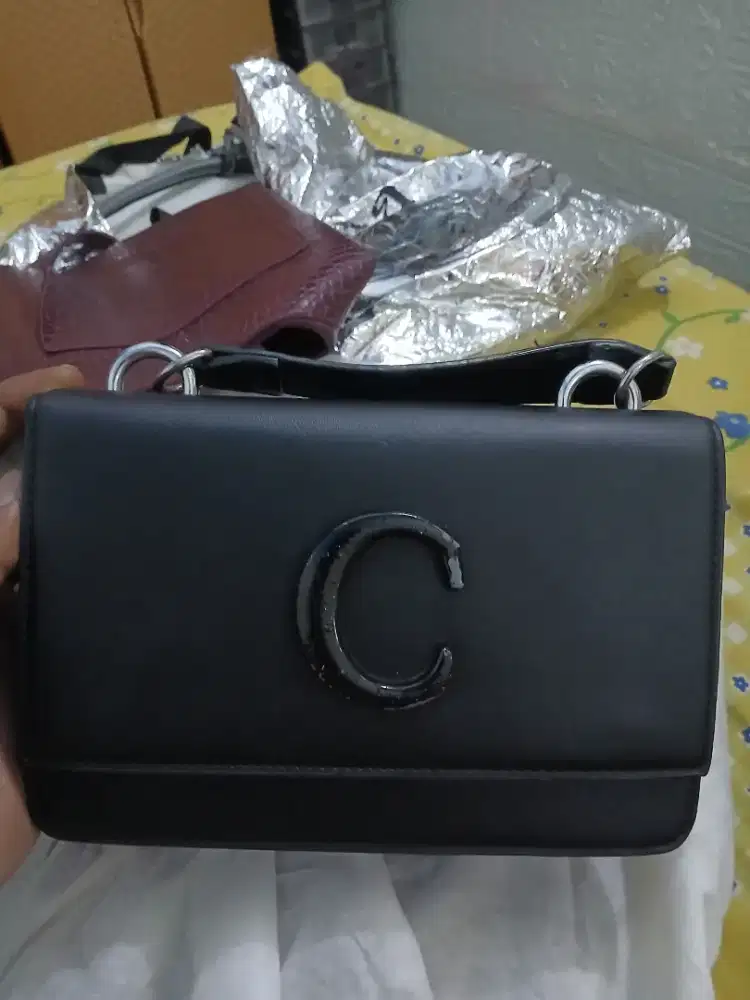 Tas Wanita Chole warna hitam