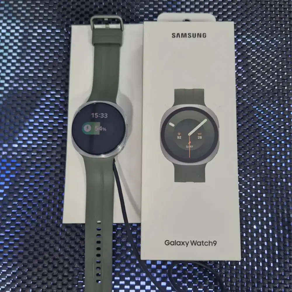 Samsung watch 9 44mm fullset strap green like new