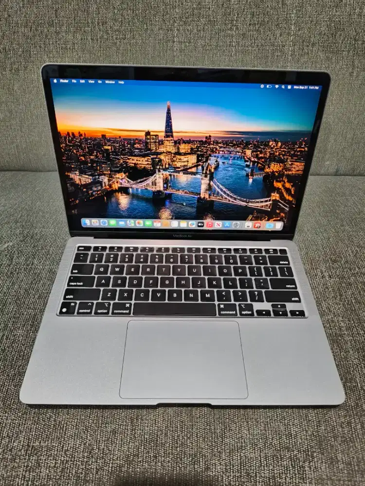 MacBook Air M1 Retina 13in 2020 ( ibox)
Chip Apple M1
Ram 8GB
SSD256GB