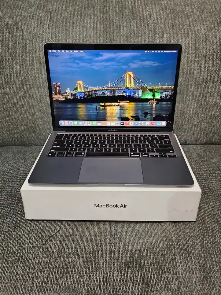 MacBook Air M1 Retina 13in 2020 Fullset (ibox)
Chip Apple M1
Ram 8/256