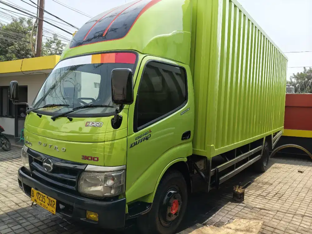 BOX HINO DUTRO 130 HDL