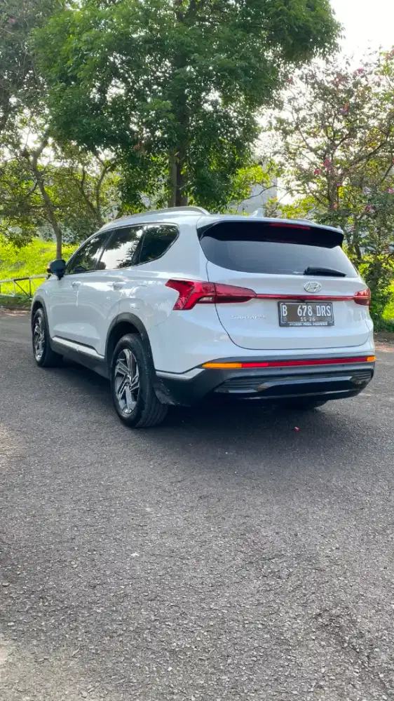 Hyundai Santa Fe Signature