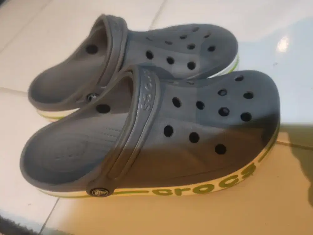 Sepatu Crocs Mulus