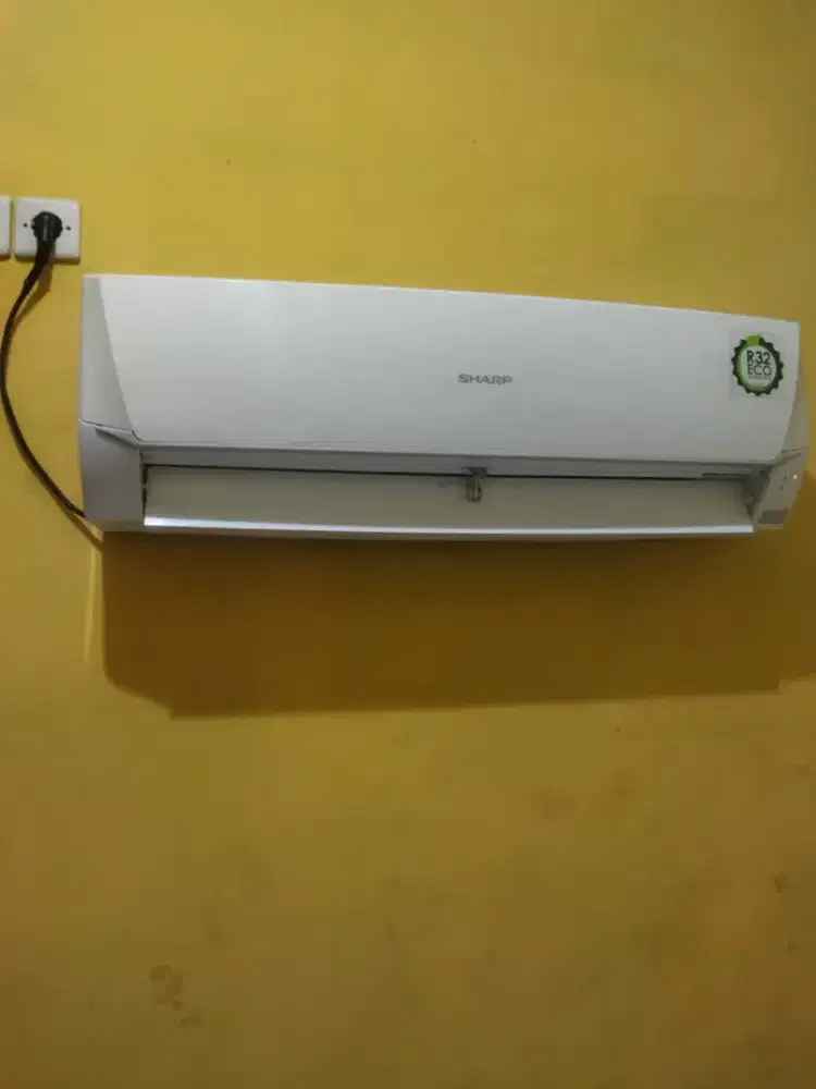 Ac Sharp 1/2 pk r32 dingin