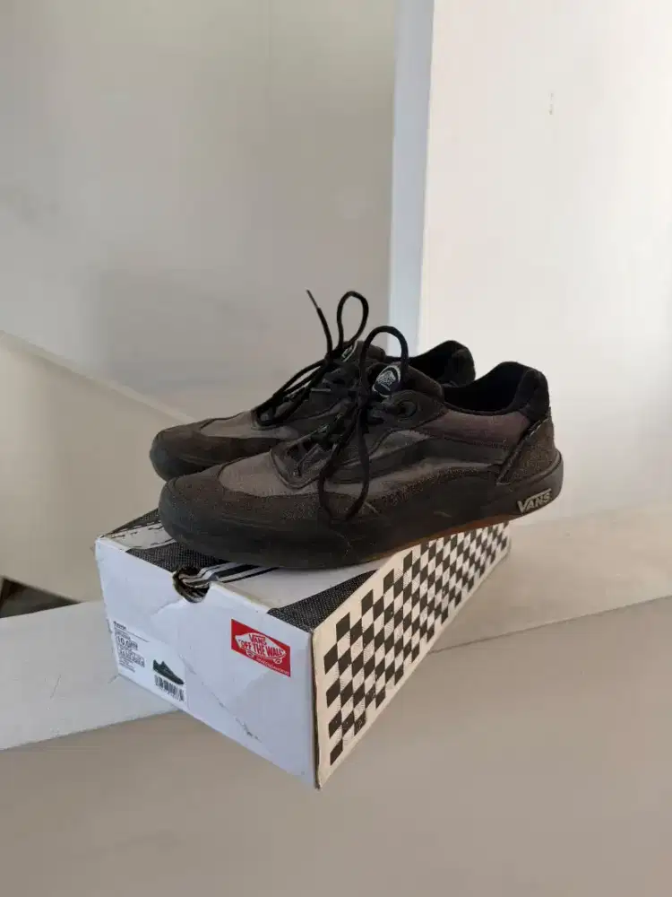 Vans wayvee original size 43 masih mulus jarang pake