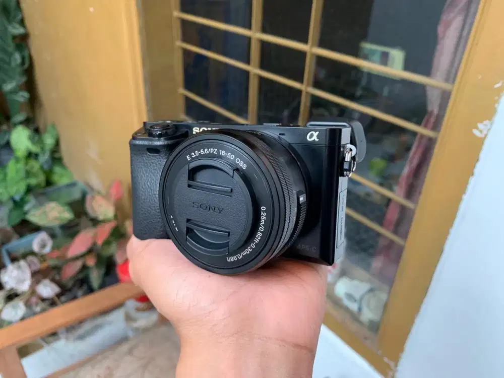 Kamera Mirrorless Sony a6000 kit sc 12rb masih rendah