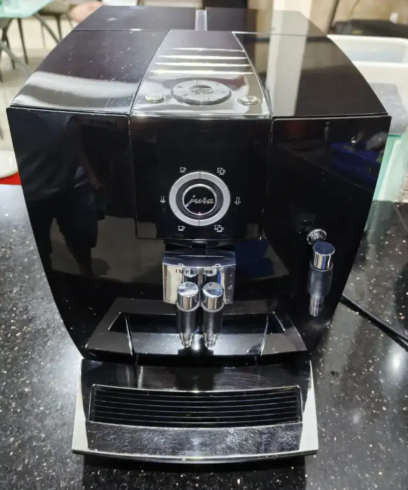 Mesin kopi super automatic jura j5