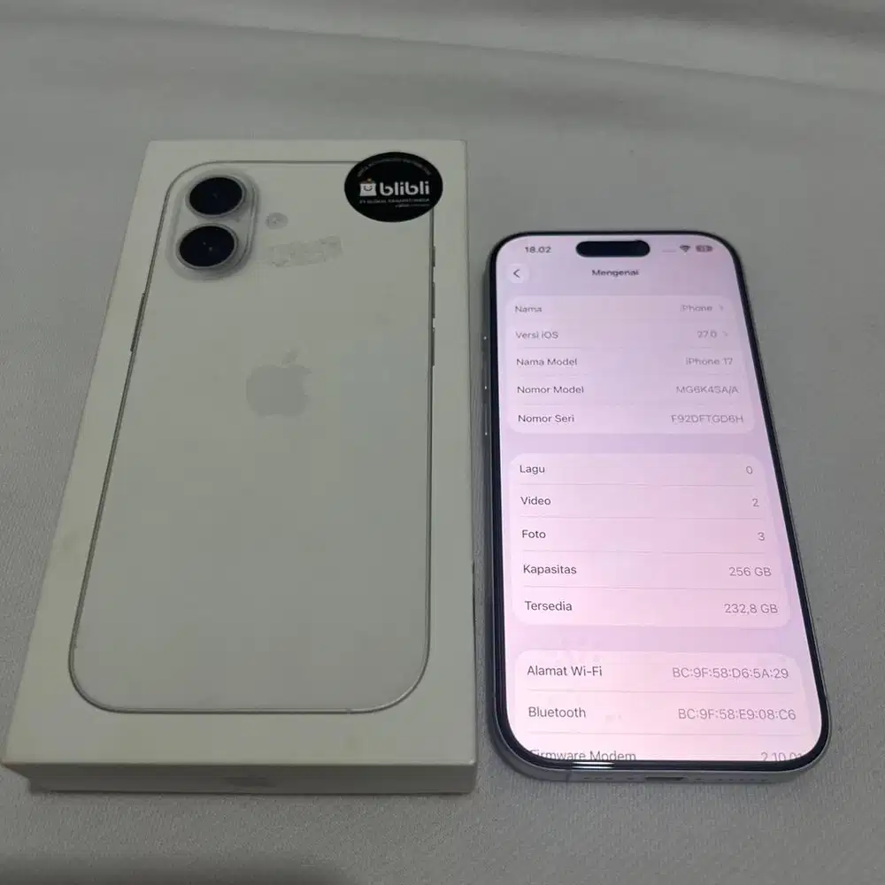 Iphone 17 256gb white garansi resmi blibli second likenew fullset