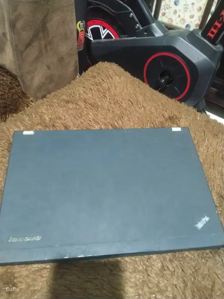 Di jual laptop merek Lenovo GB RAM atau 8 GB RAM (DDR3). Kondisi bagus