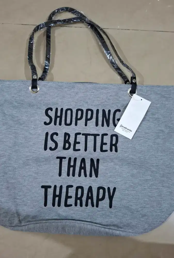 forsale totebag stradivarius new never used