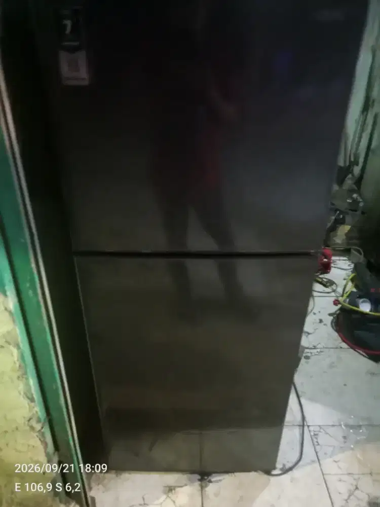 Kulkas Aqua siap pakai dingin joos masih ori blm pernah diservic( ORI)