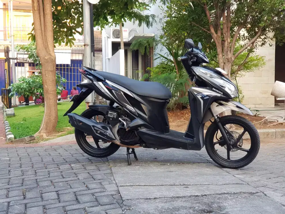 Honda Vario 125 KZR Plat S